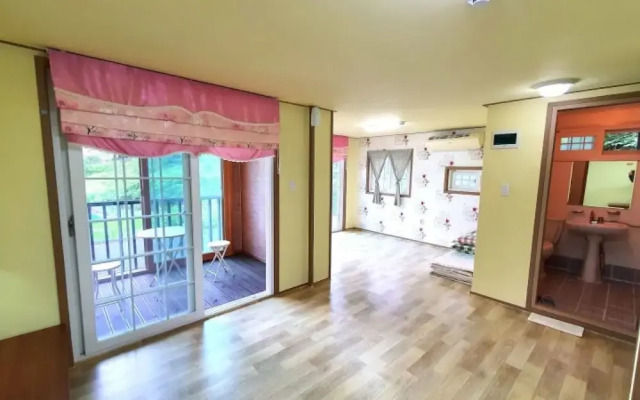 Hadong Sansuae Pension