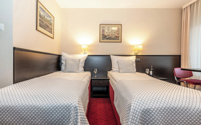 HOTEL SORAY i RESTAURACJA