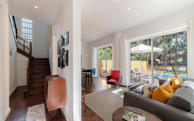 The Yellow House by MHM