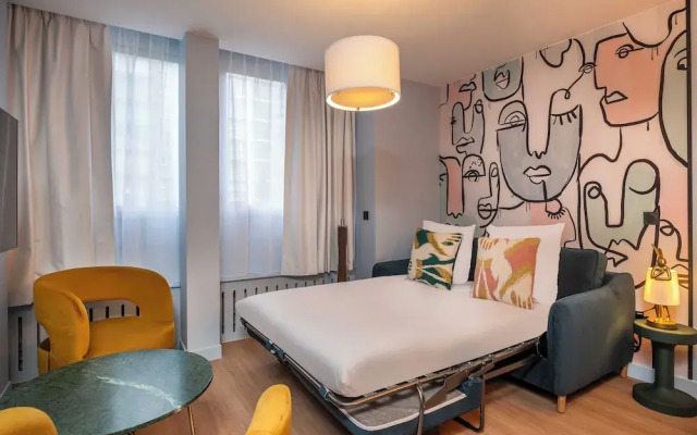 West Paris Suite