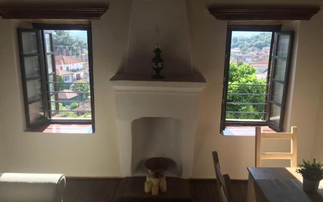 Traditional House/Great View