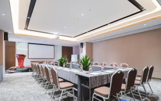 Yitel Collection (Chengdu Wuhouci Sichuan Orthopaedic Hospital Metro Station Branch)