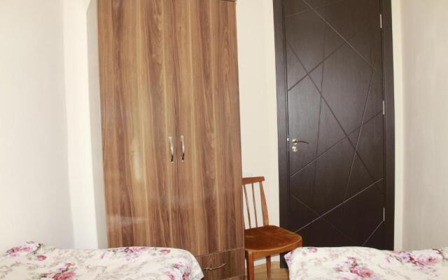 gogi's house