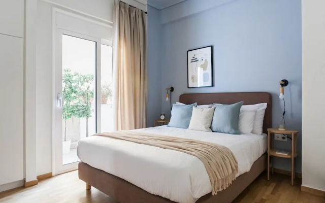 Dazzling 1BR Apartment in Koukaki