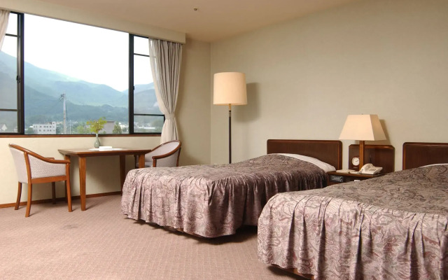 Yufuin Hotel Shuhokan