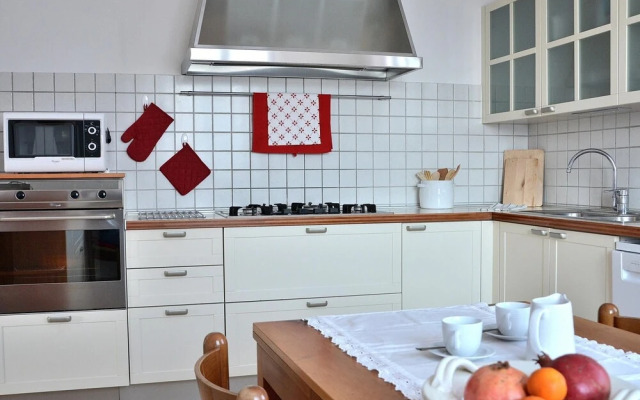 Villa Gasco - 7 Sleeps With Pool in Pacengo di Lazise