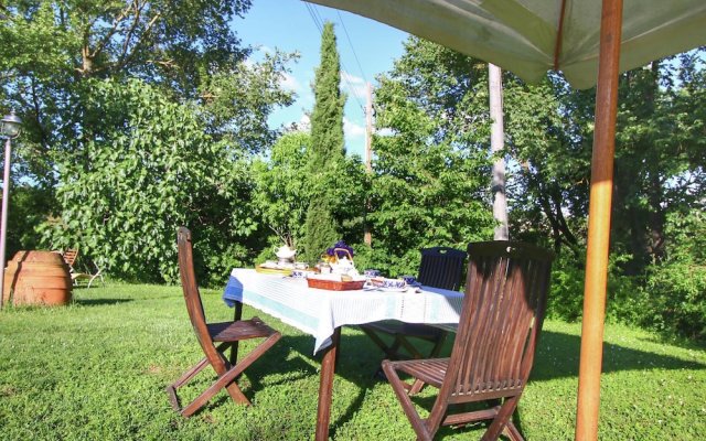Holiday Home in Anghiari With Garden, Parking, Barbecue
