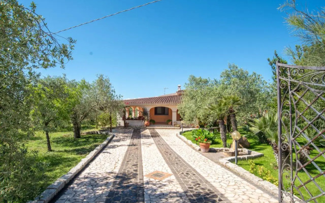 Villa Frau a 2km dal mare