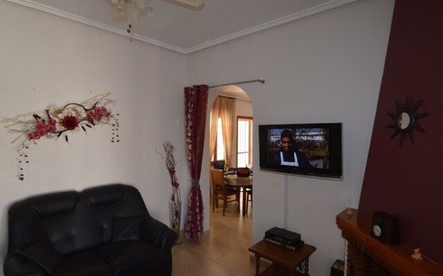 Modern Villa in Rojales with Jacuzzi and Private Pool