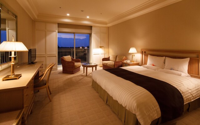 Okura Akademia Park Hotel