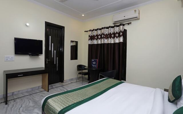 OYO 11606 Hotel K R Group