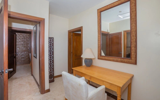 Pristine Bay 1003 3 Bedroom Home by RedAwning