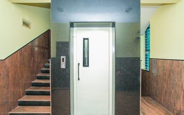 OYO 16896 Priyanka Residency