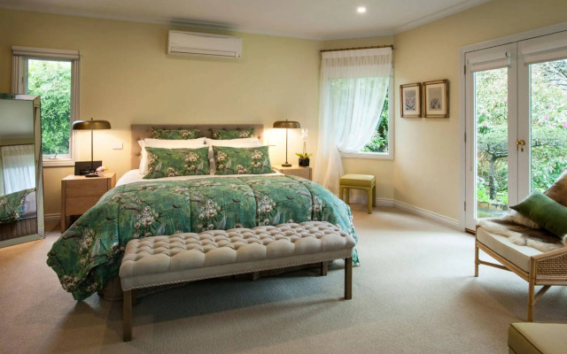 Beechmont Garden Retreat