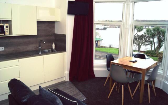 Boat House Super Suites