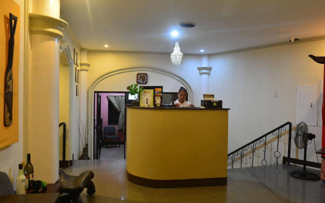 Kawayanan Heights Inn