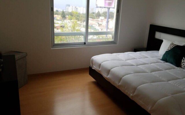 Spacious Apartment Near Hospitals Universities Malls and Park