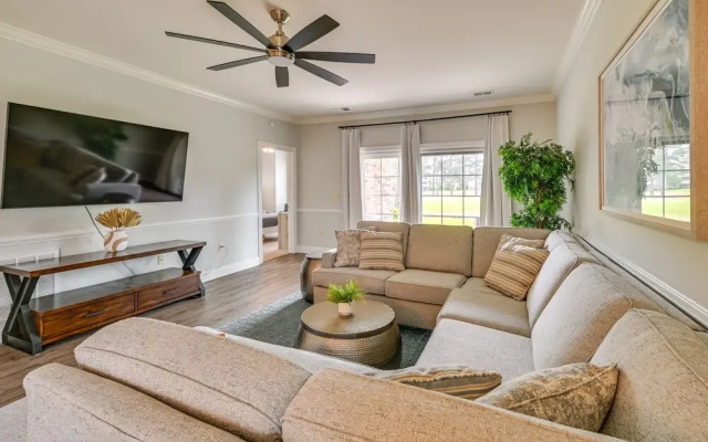 Magnolia Pointe Two-bedroom Apartment 305-4882