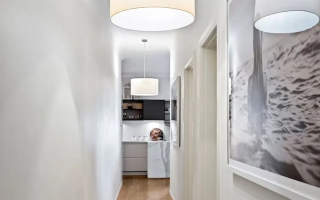 Cocos Apartment at Palm View Collective – Hotel Rooms – Sydney