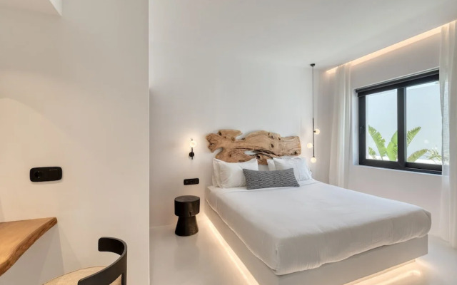 Mykonos Town Black Villa with Cave Heated Pool