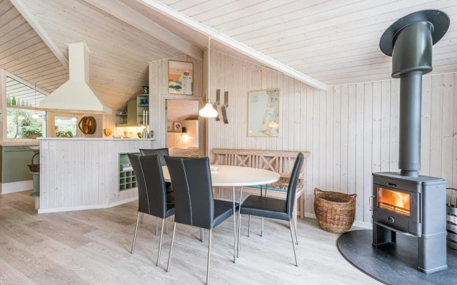 6 Person Holiday Home in Oksbol