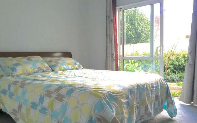 Cute One Bed Room on Lake Road