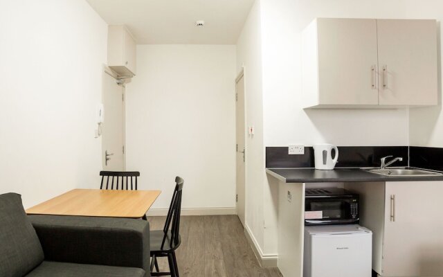 Pleasant Apartment in London Near Tooting Market