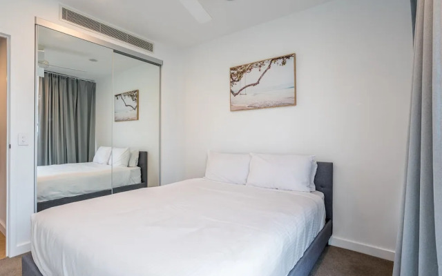 Brisbane One Apartments by CLLIX