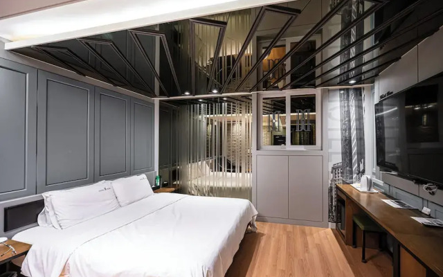 Hotel Bom