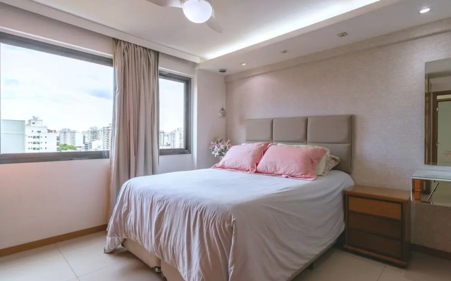 Apto com Piscina Wifi Ar-condicionado e Garagem