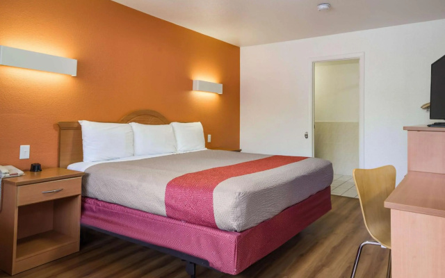 Motel 6 Concord, CA