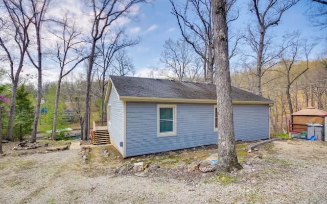 Dock & Furnished Deck: Lakefront Gravois Mills Gem