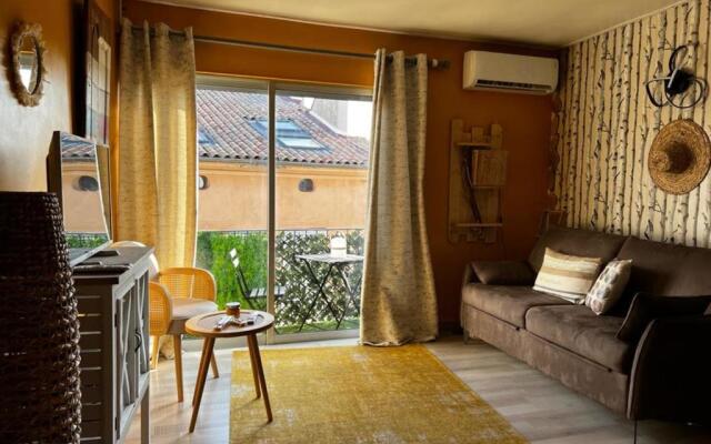 Nice Studio 20 M Near The Place D'albertas!