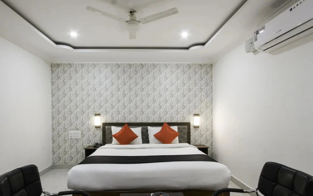 Rich Fort By OYO Rooms