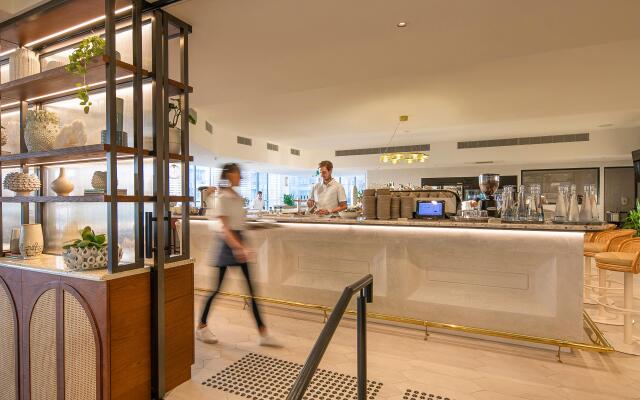 Crowne Plaza Sydney Coogee Beach by IHG