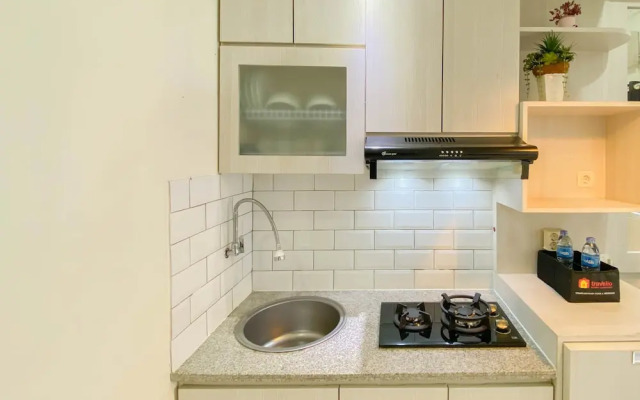Good Choice And Homey 2Br At Green Pramuka City Apartment