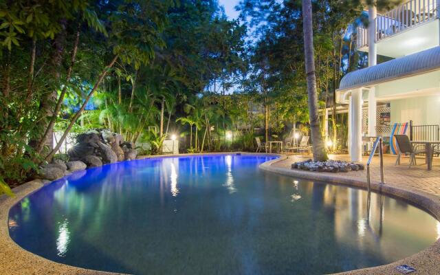 Port Douglas Outrigger Holiday Apartments