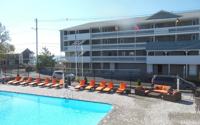 Surfside Hotel and Suites