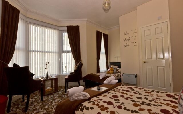 The Sea Lynn Guest House