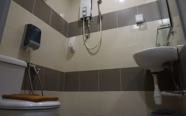 AL33 Leisure Hotel