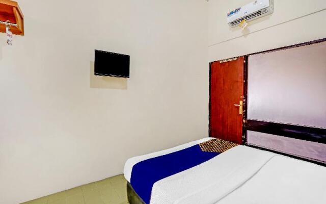 SPOT ON 90098 Anak Mama Guesthouse