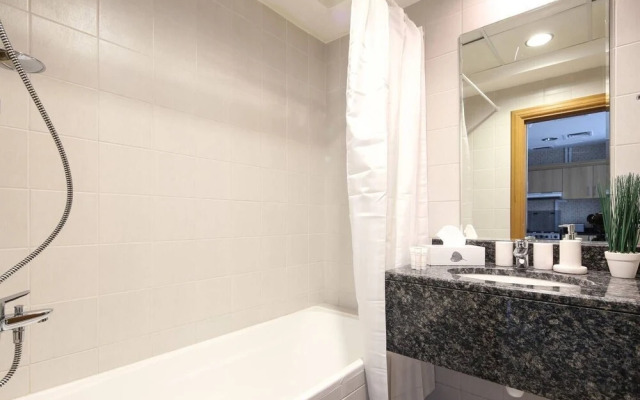 Modern and Stylish 1BR in Business Bay