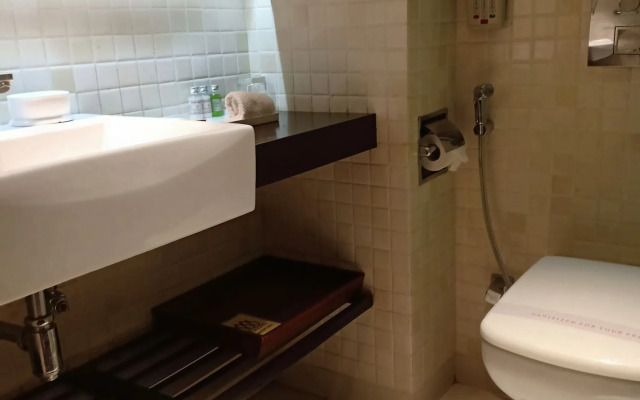 Monotel Luxury Business Hotel