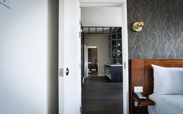 H Hotel