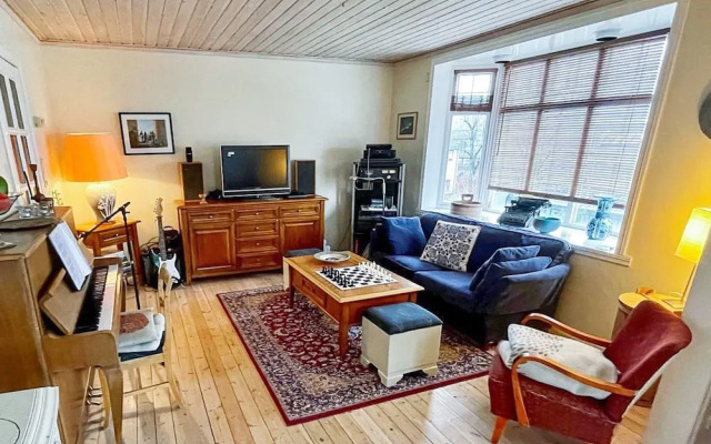 8 Person Holiday Home in Maloy-by Traum