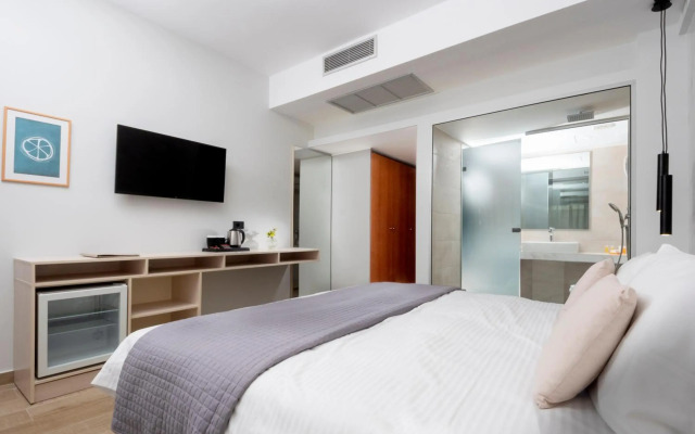 Athena Hotel