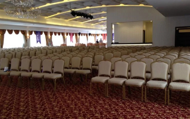 Asrin Park & Spa Convention Center