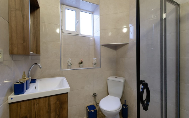 Azad Homes Ci̇men 99