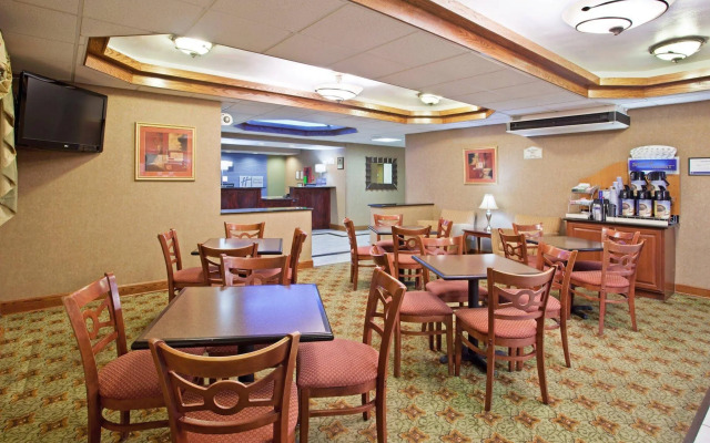 Best Western St. Clairsville Inn & Suites