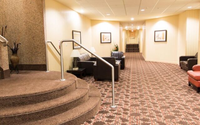 Holiday Inn & Suites Windsor Ambassador Bridge by IHG